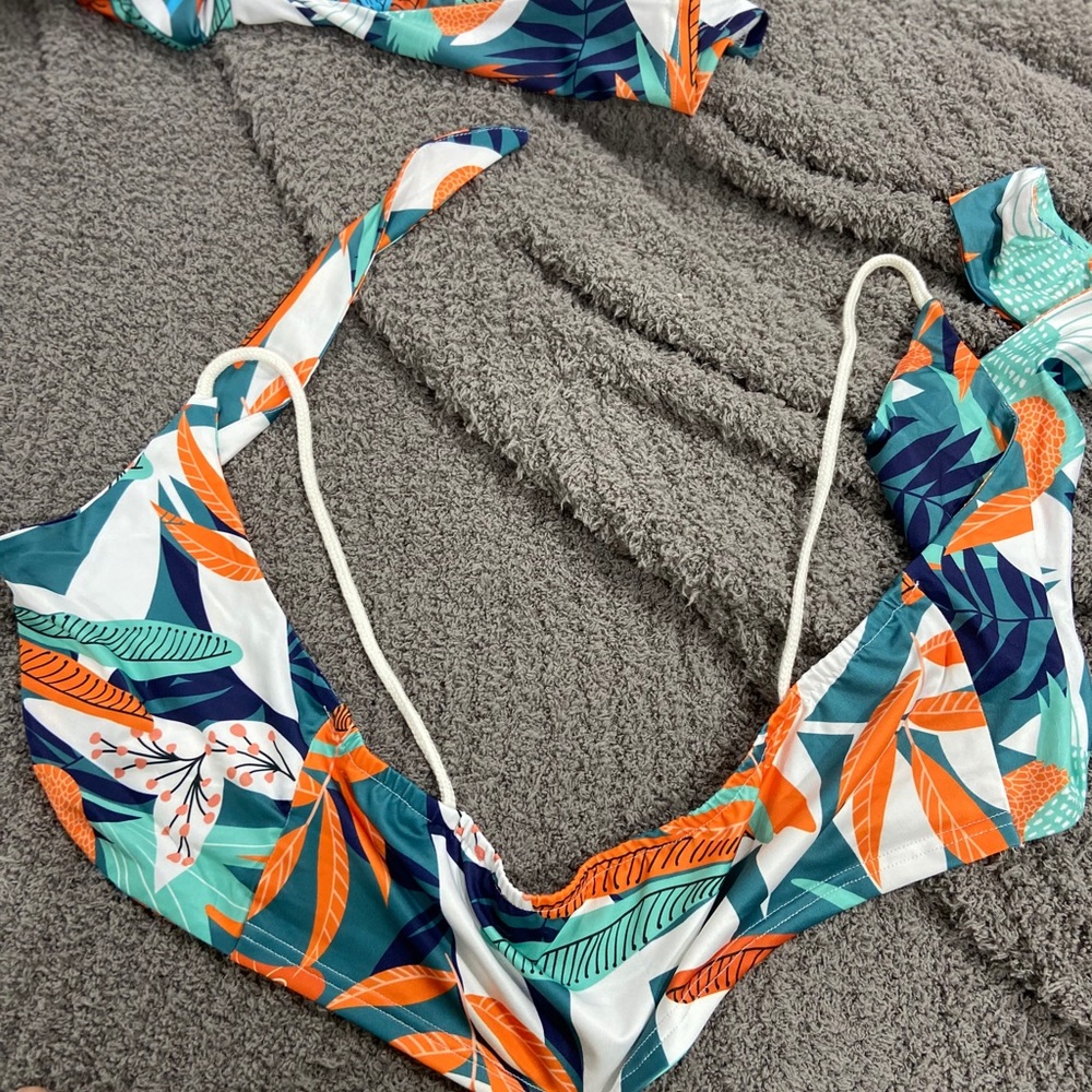 bikini - Picture 6 of 7